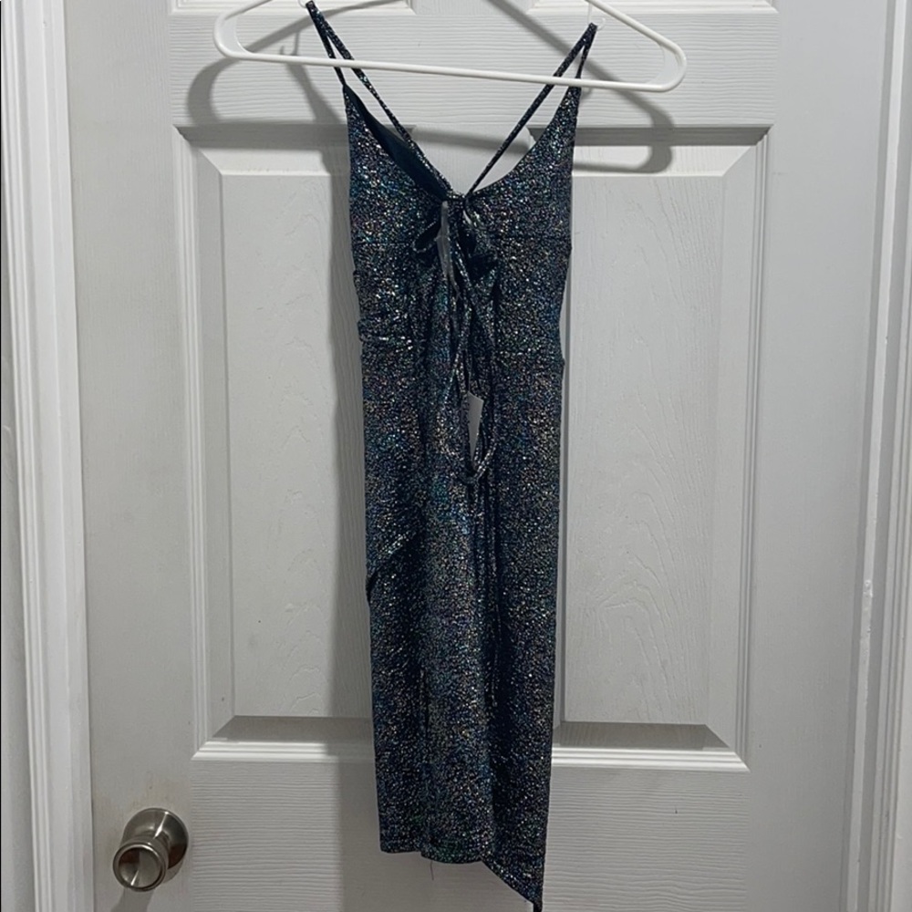 Dress - Picture 2 of 6